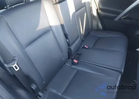 2018 Toyota Rav4 Limited z USA, uszkodzony, nr VIN JTMDFREVXJJ748582